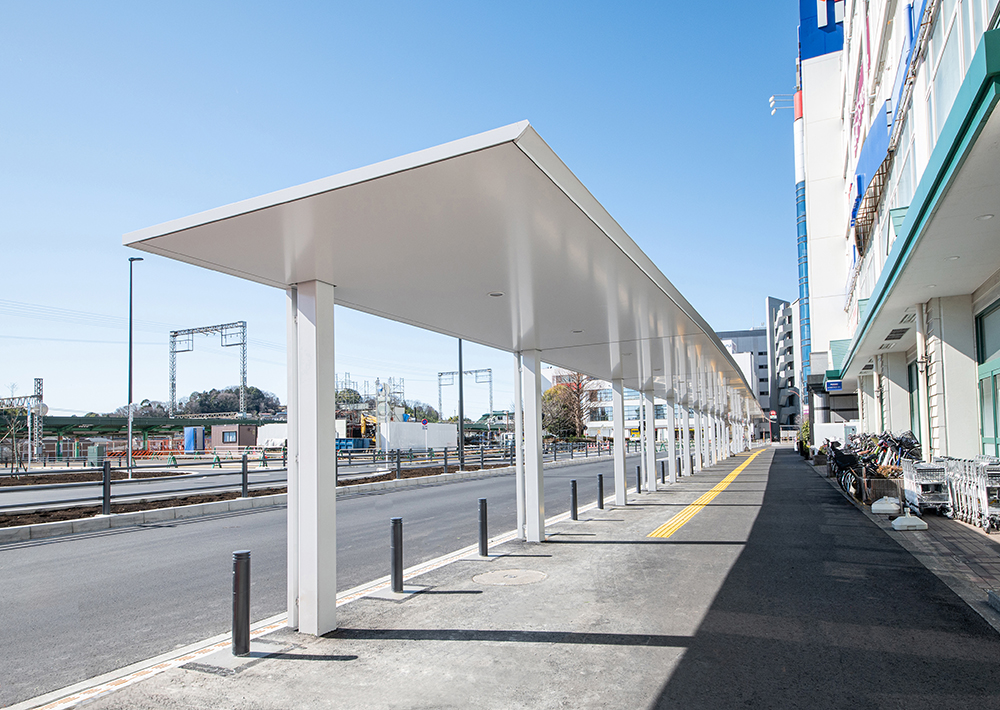 鶴川駅北口広場バスシェルター建築工事(2期)03