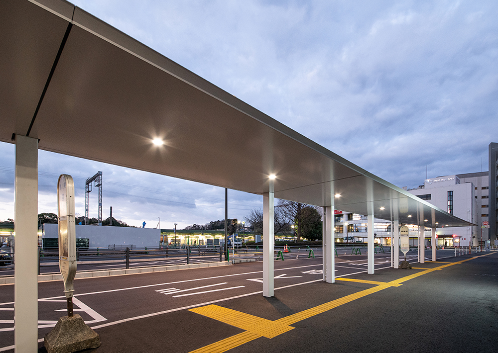 鶴川駅北口広場バスシェルター建築工事(2期)08